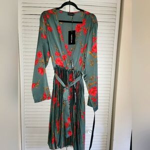 PrettyLittleThing Emerald Green Floral Dress